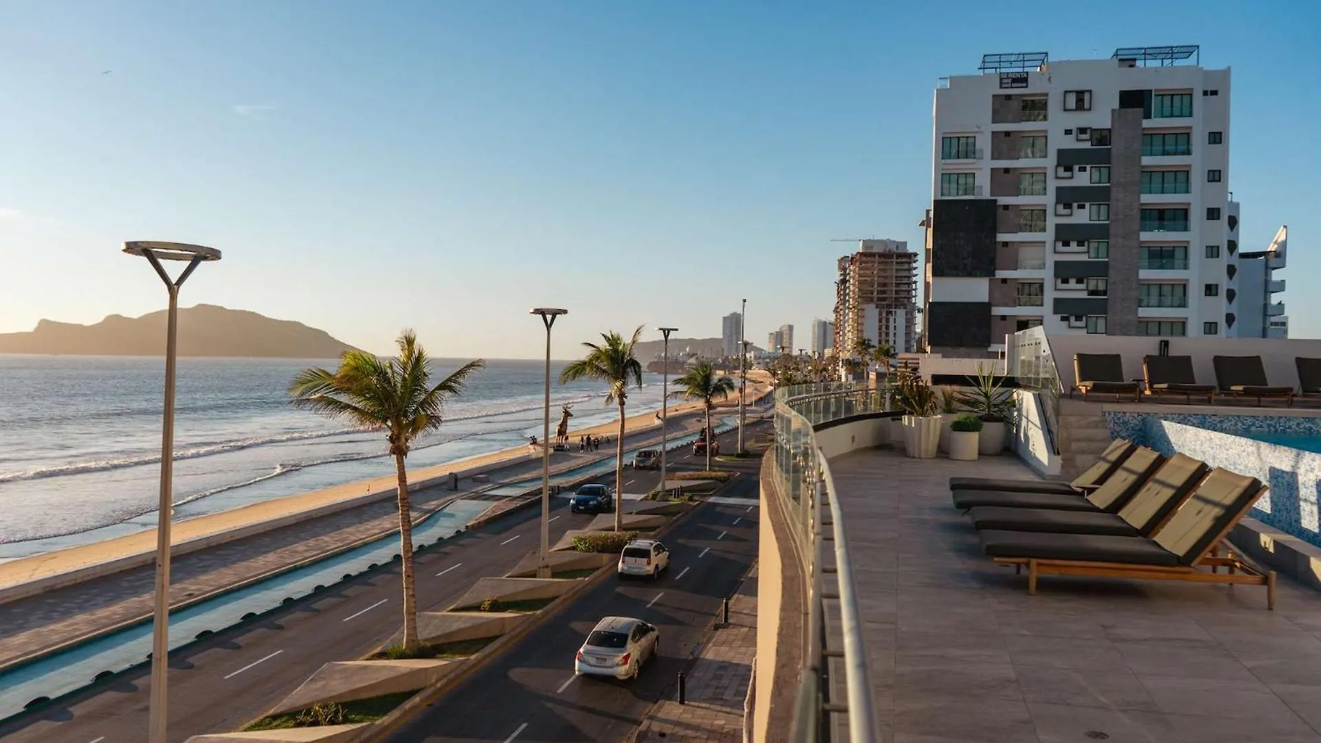 Apartment In Malecon With Pool And View Of The Stadium - Altomare 1302 Mazatlan