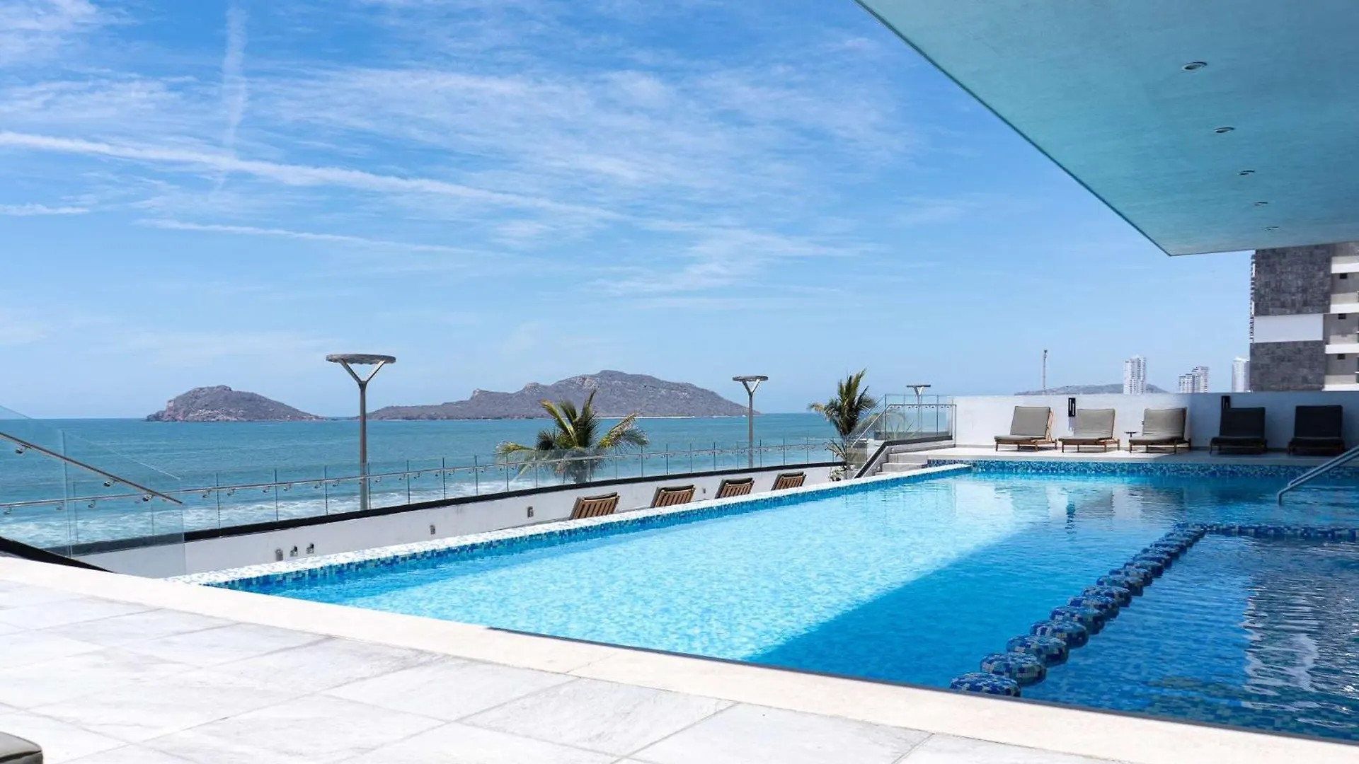 Apartment In Malecon With Pool And View Of The Stadium - Altomare 1302 Mazatlan